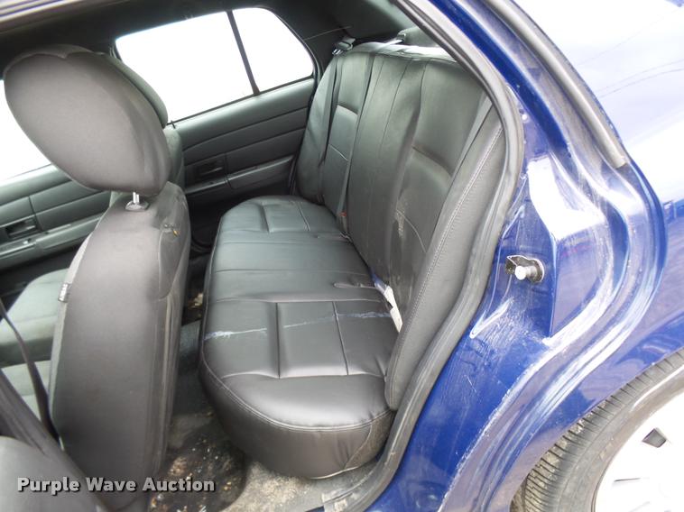 image for item L7220 2011 Ford Crown Victoria Police Interceptor