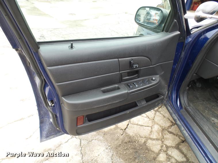 image for item L7220 2011 Ford Crown Victoria Police Interceptor