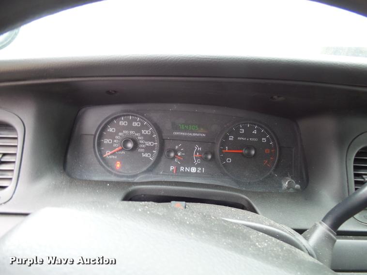 image for item L7220 2011 Ford Crown Victoria Police Interceptor