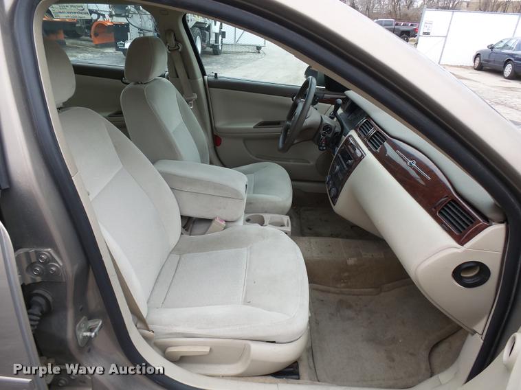 image for item L7221 2007 Chevrolet Impala LS