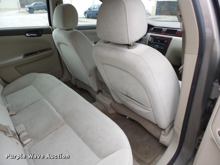 image for item L7221 2007 Chevrolet Impala LS