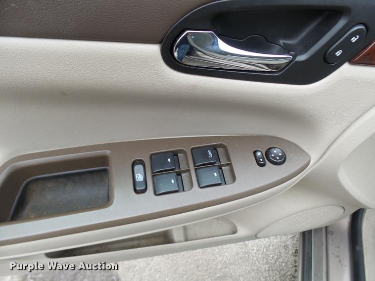 image for item L7221 2007 Chevrolet Impala LS