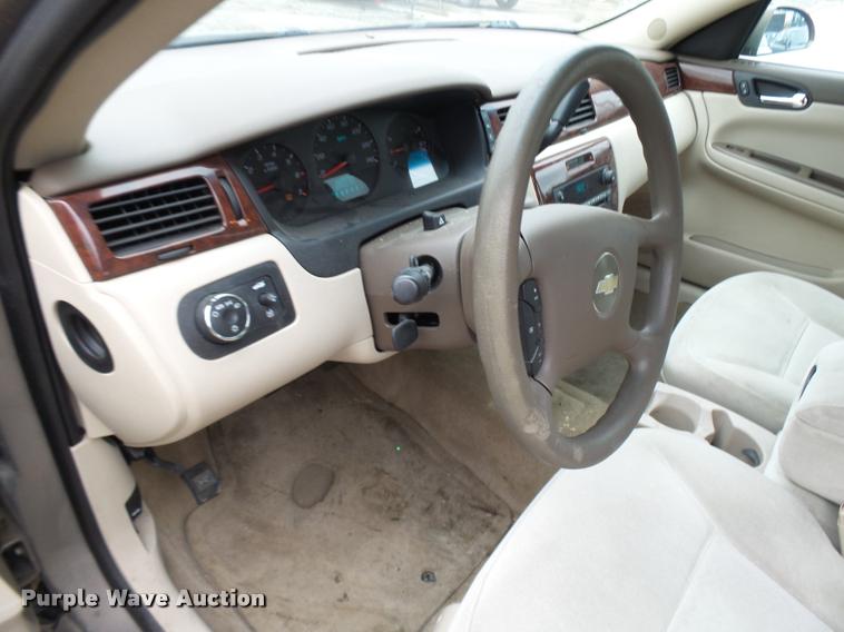 image for item L7221 2007 Chevrolet Impala LS