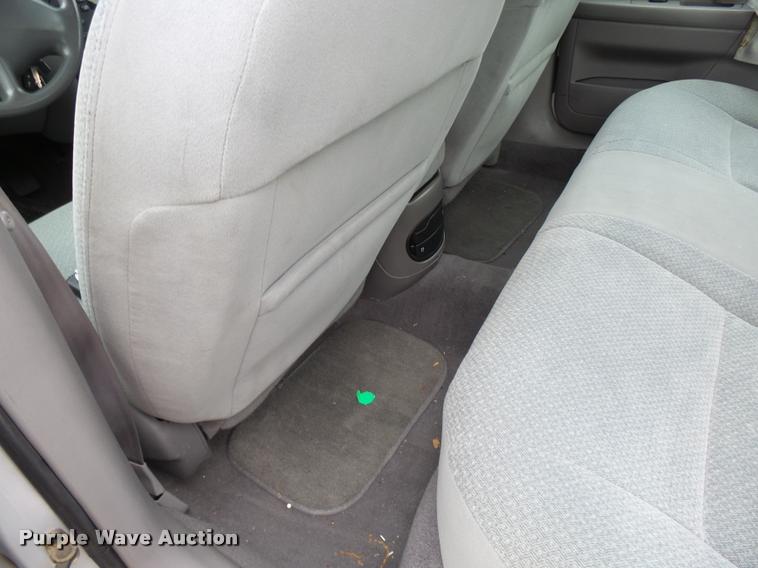 image for item L7222 2001 Ford Taurus
