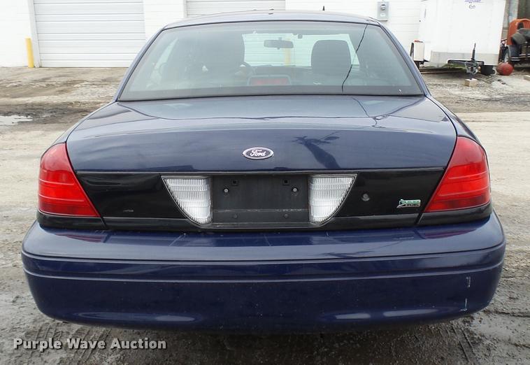 image for item L7223 2011 Ford Crown Victoria Police Interceptor
