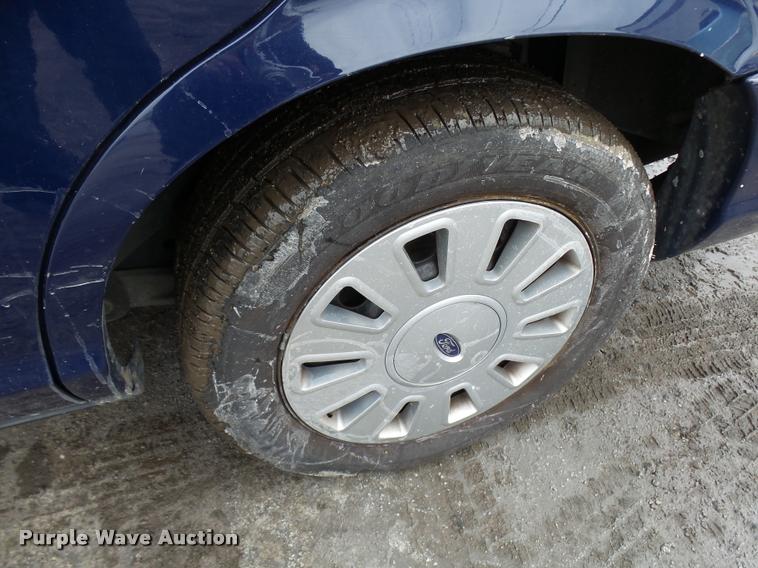 image for item L7223 2011 Ford Crown Victoria Police Interceptor