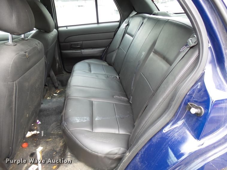 image for item L7223 2011 Ford Crown Victoria Police Interceptor
