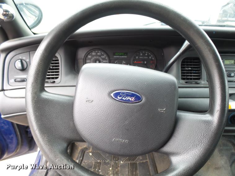 image for item L7223 2011 Ford Crown Victoria Police Interceptor