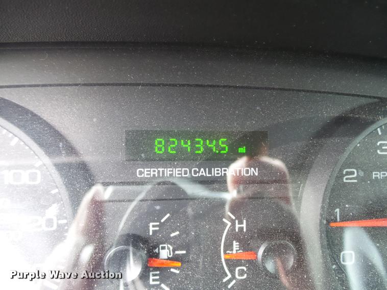 image for item L7223 2011 Ford Crown Victoria Police Interceptor