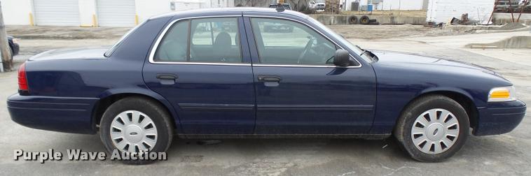 image for item L7224 2011 Ford Crown Victoria Police Interceptor