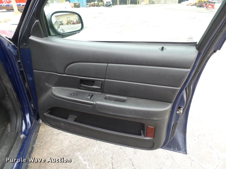 image for item L7224 2011 Ford Crown Victoria Police Interceptor