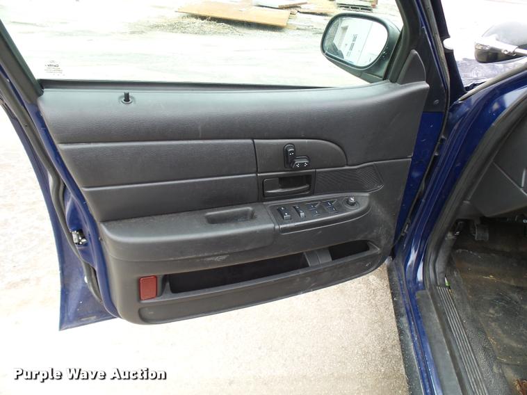 image for item L7224 2011 Ford Crown Victoria Police Interceptor