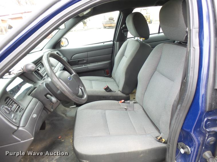 image for item L7224 2011 Ford Crown Victoria Police Interceptor