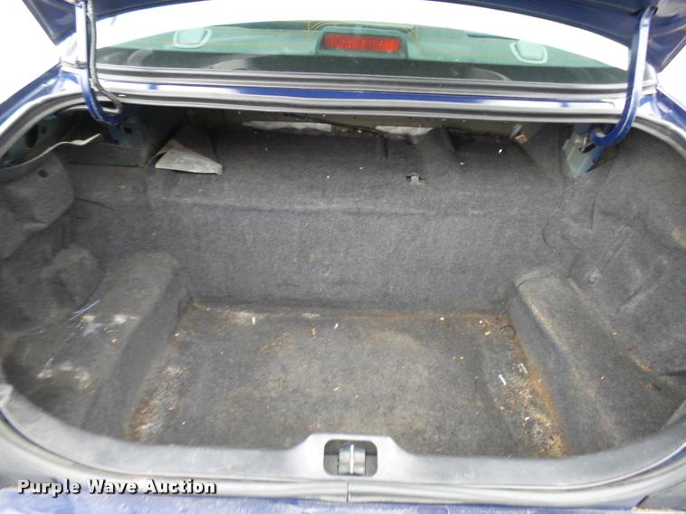 image for item L7224 2011 Ford Crown Victoria Police Interceptor