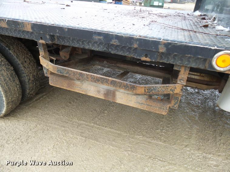 image for item L7238 2008 Ford F450 Super Duty XL flatbed truck