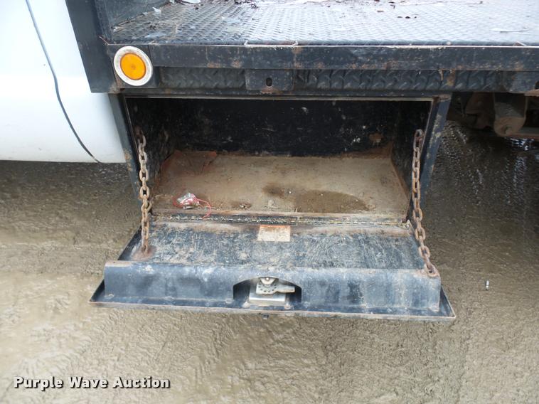 image for item L7238 2008 Ford F450 Super Duty XL flatbed truck