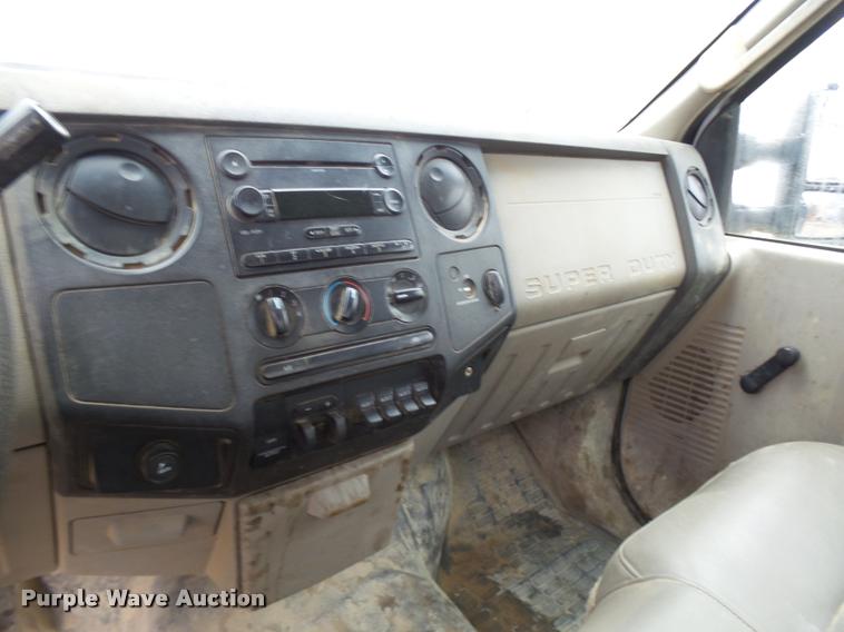 image for item L7238 2008 Ford F450 Super Duty XL flatbed truck
