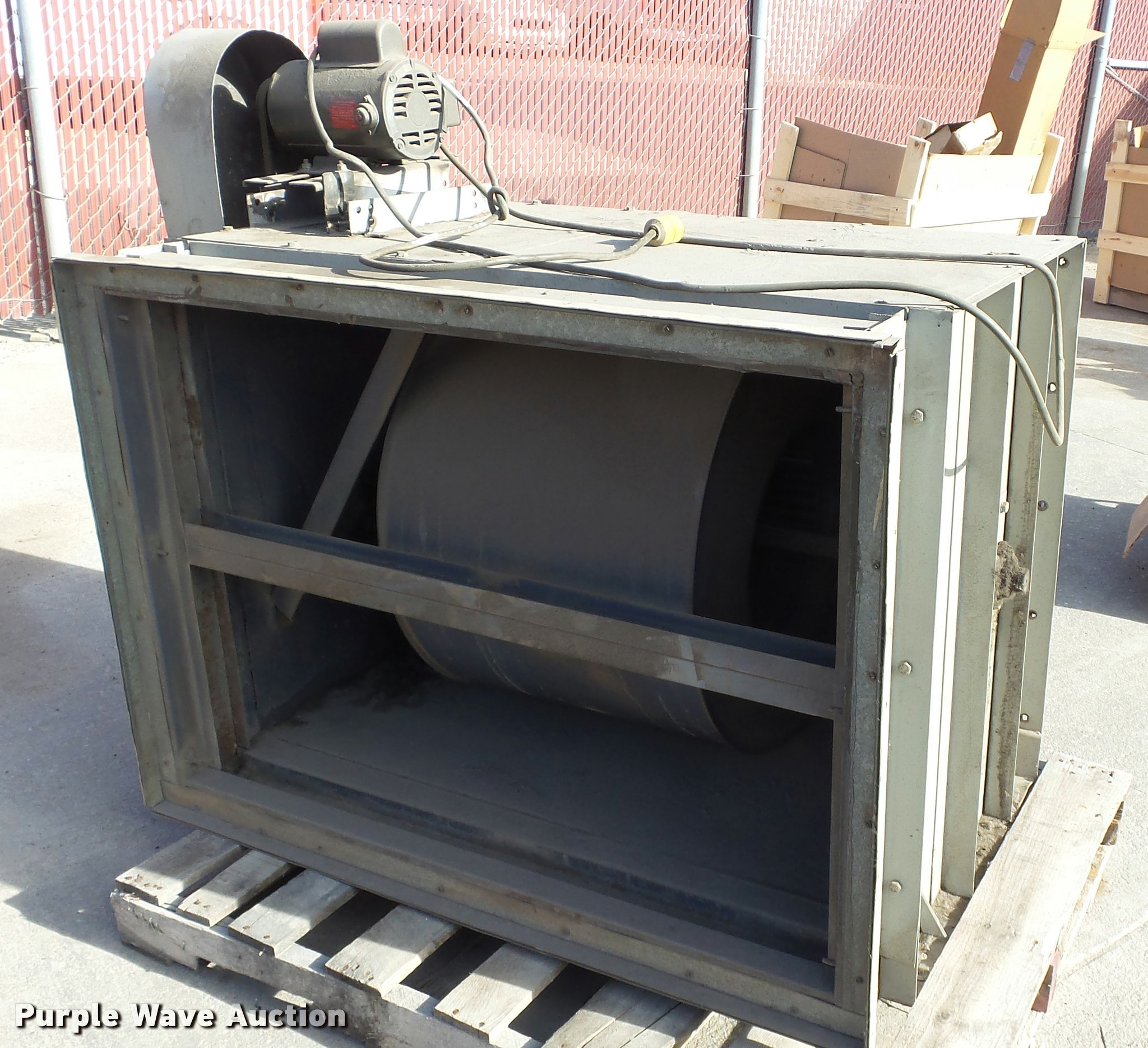 Squirrel cage fan in Manhattan, KS Item BW9748 sold Purple Wave