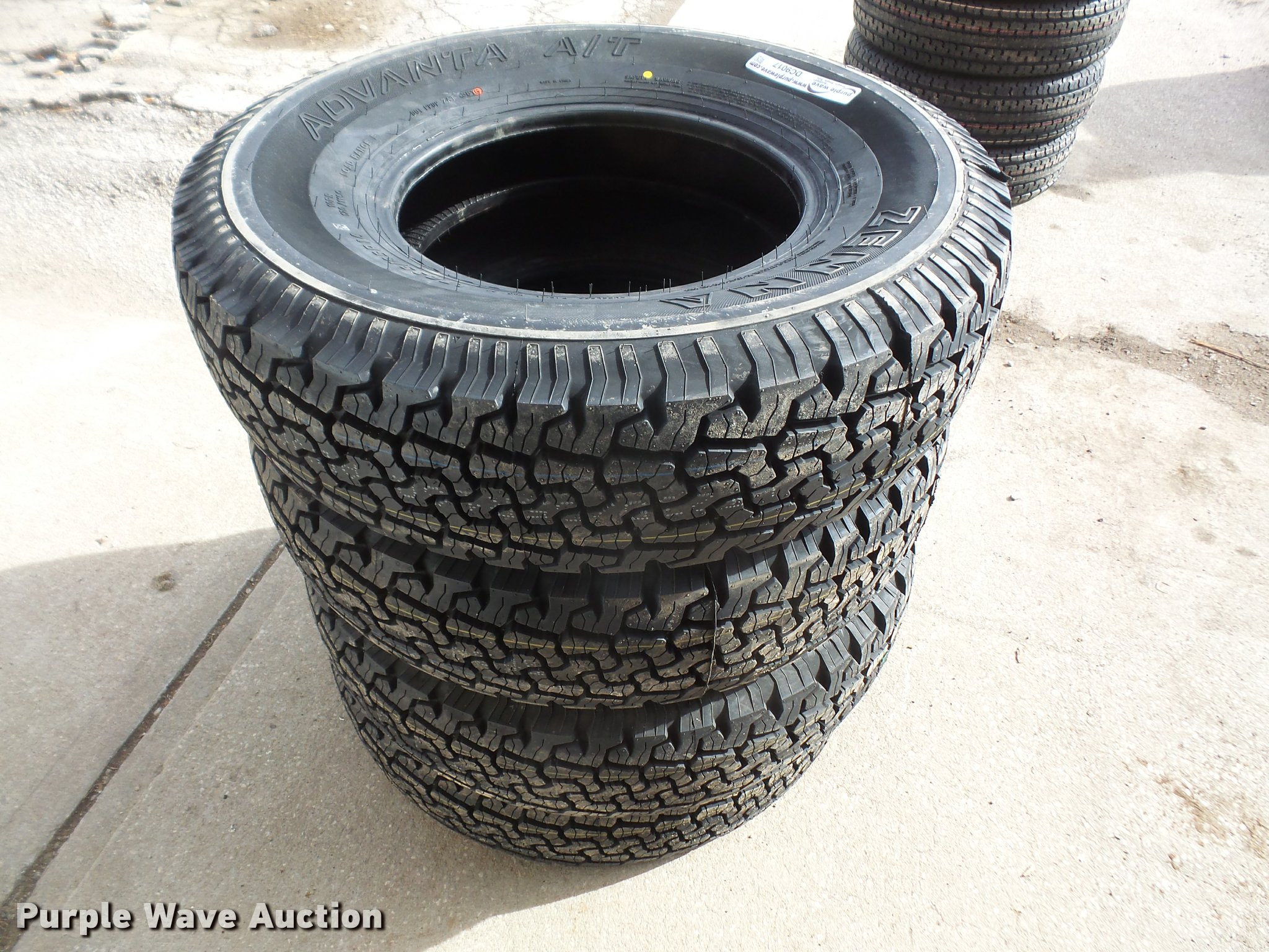 (4) Zenna Advanta A/T LT235/85R16 tires in McLouth, KS Item DC9017
