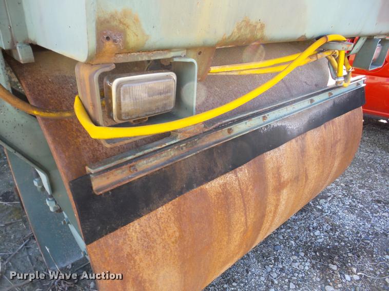 image for item AG9083 1984 Bomag double drum roller