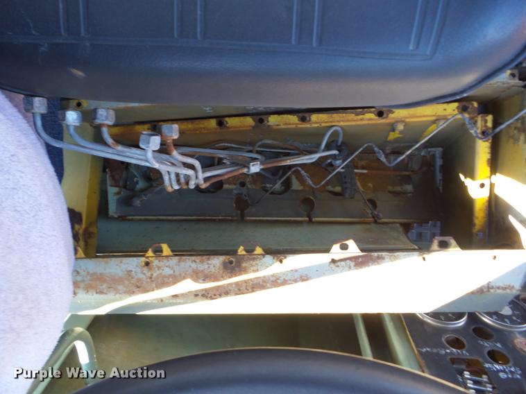 image for item AG9083 1984 Bomag double drum roller