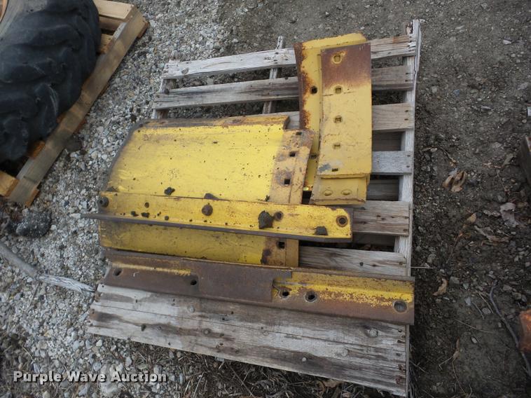 image for item AG9087 Approximately 19 Galion cutting edges