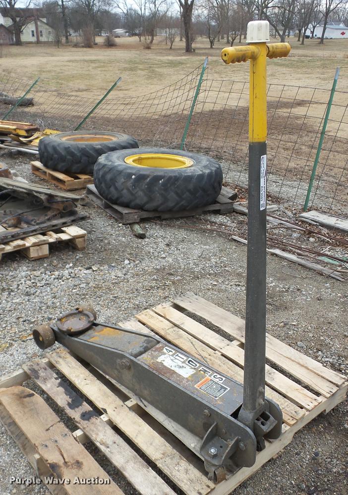 image for item AG9089 Floor jack