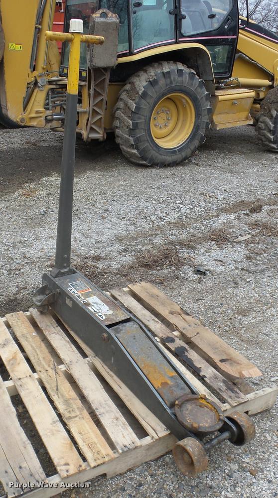image for item AG9089 Floor jack