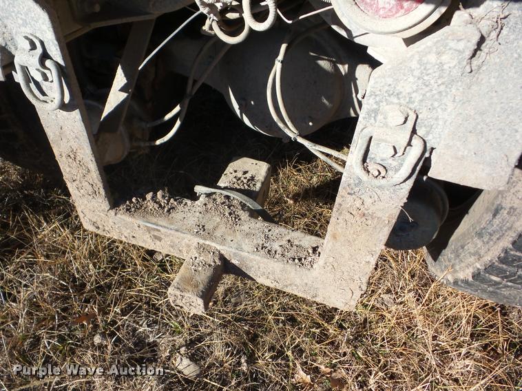 image for item AG9272 1976 Ford 9000 dump truck