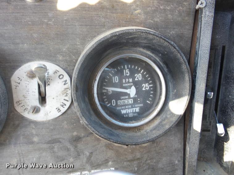 image for item AG9272 1976 Ford 9000 dump truck