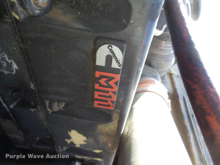 image for item AG9274 1996 Volvo WG rolloff truck