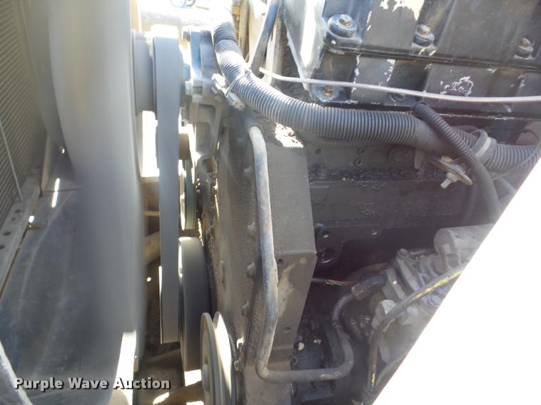 image for item AG9274 1996 Volvo WG rolloff truck