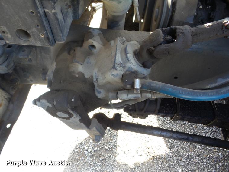 image for item AG9274 1996 Volvo WG rolloff truck