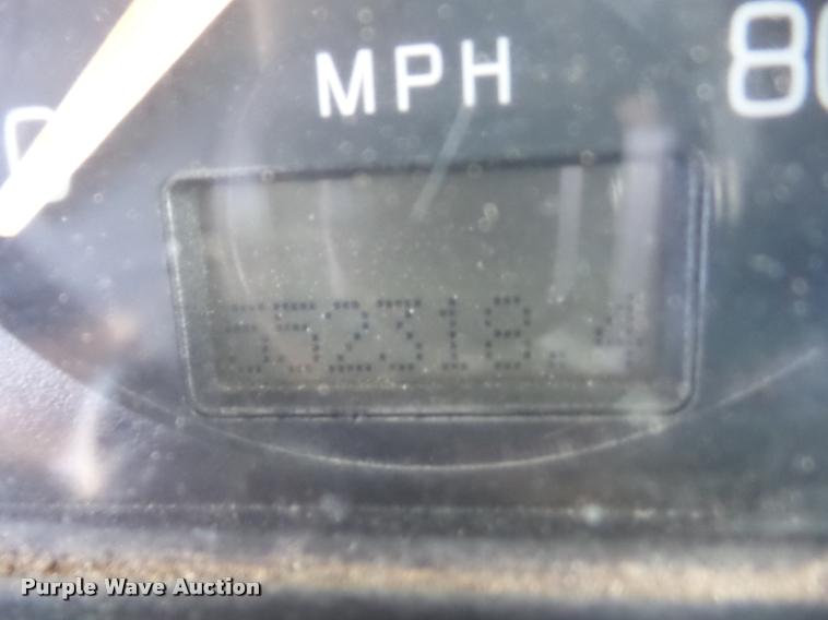 image for item AG9274 1996 Volvo WG rolloff truck