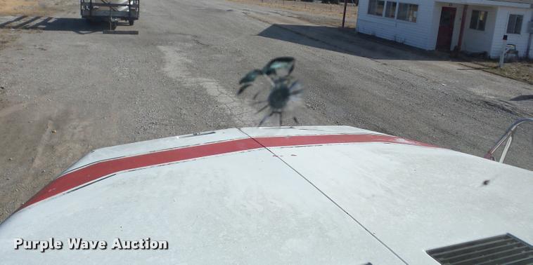 image for item AG9274 1996 Volvo WG rolloff truck