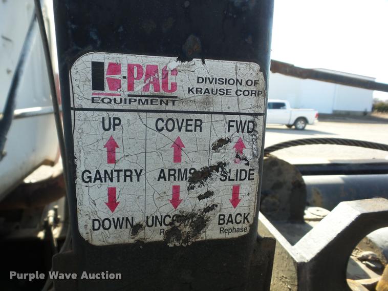 image for item AG9274 1996 Volvo WG rolloff truck