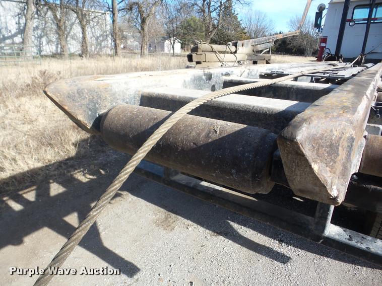 image for item AG9274 1996 Volvo WG rolloff truck