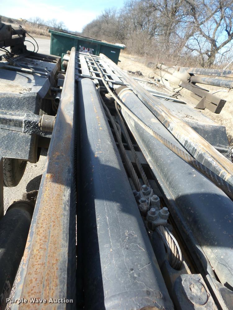 image for item AG9274 1996 Volvo WG rolloff truck