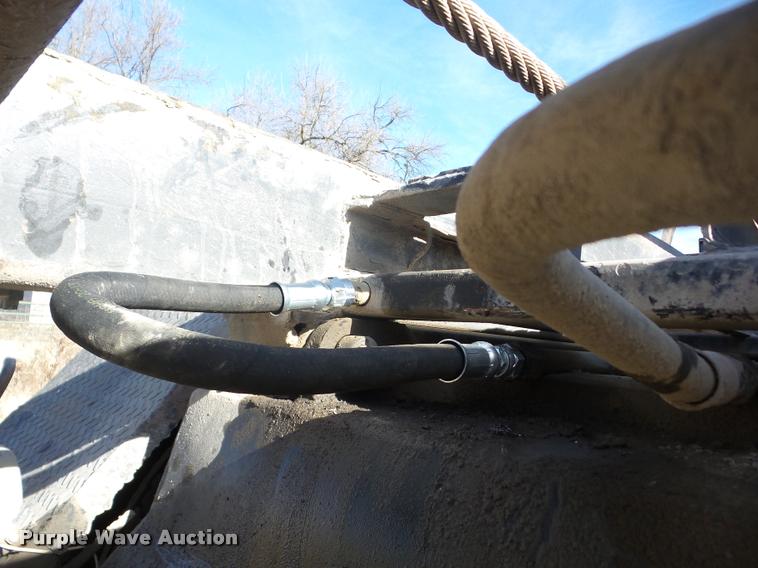 image for item AG9274 1996 Volvo WG rolloff truck