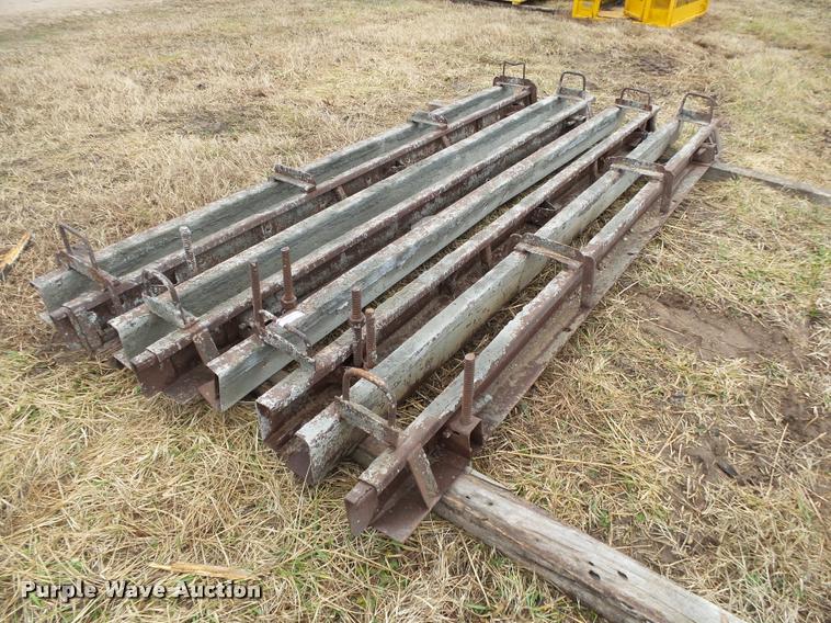 image for item BM9534 Metal curb forms