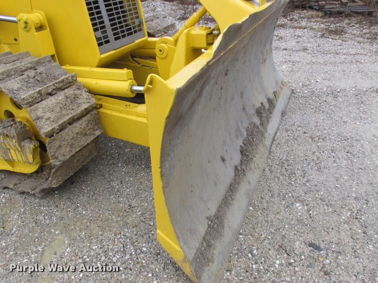 image for item DA3270 1993 Komatsu D37E dozer