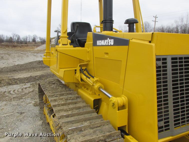 image for item DA3270 1993 Komatsu D37E dozer