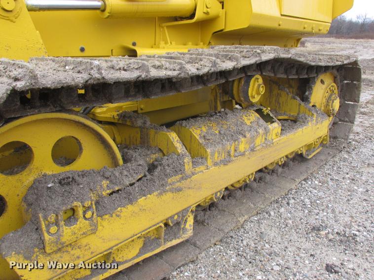 image for item DA3270 1993 Komatsu D37E dozer