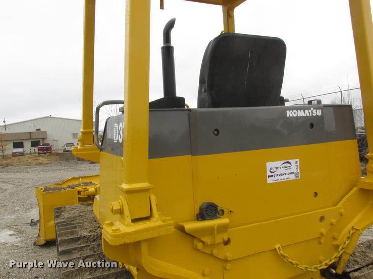 image for item DA3270 1993 Komatsu D37E dozer