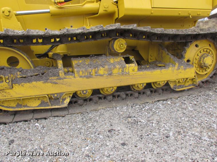 image for item DA3270 1993 Komatsu D37E dozer