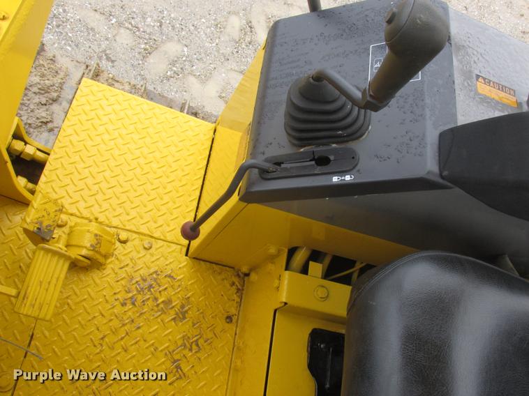 image for item DA3270 1993 Komatsu D37E dozer