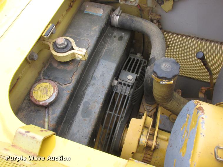 image for item DA3270 1993 Komatsu D37E dozer