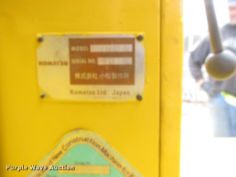 image for item DA3270 1993 Komatsu D37E dozer