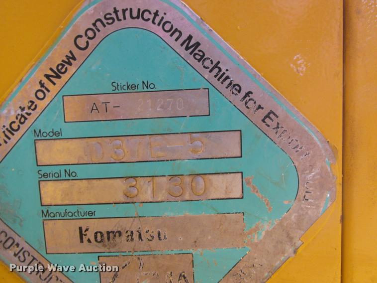 image for item DA3270 1993 Komatsu D37E dozer