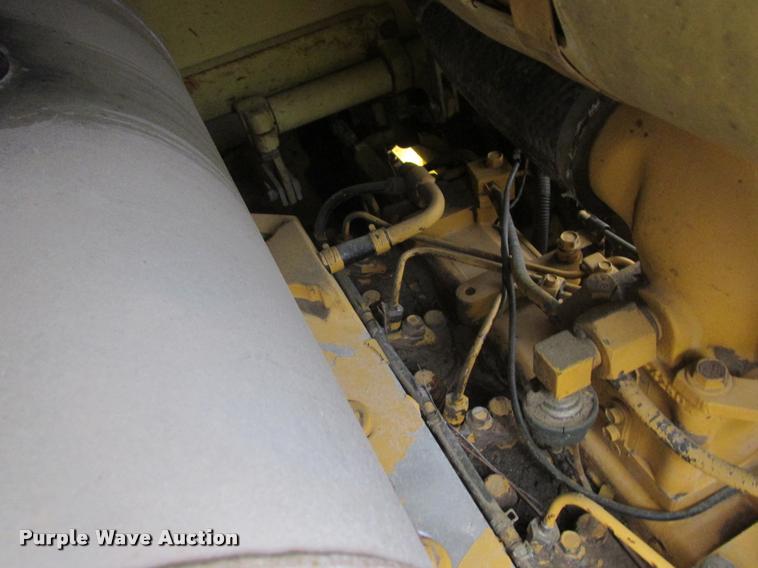 image for item DA3270 1993 Komatsu D37E dozer